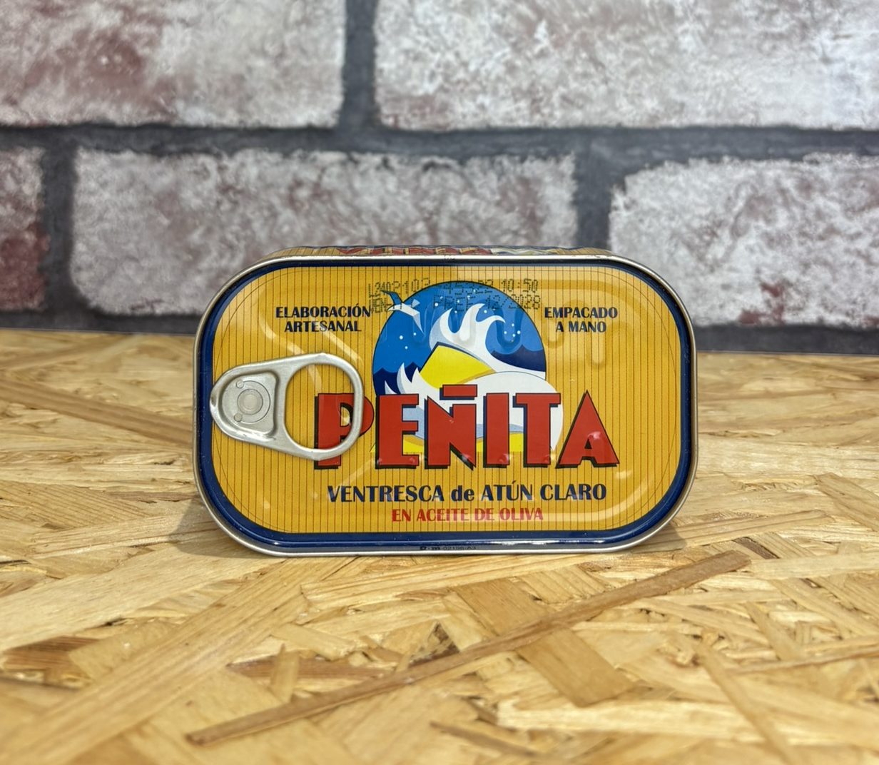 tin of yellowfin tuna belly in oil